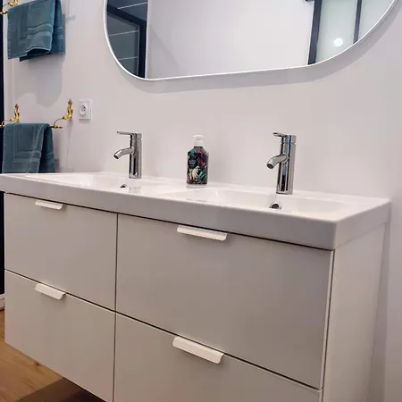 Centre Bourg, Spacieux Duplex Classe 3 Etoiles, Plages A 5 Min * Plouguerneau