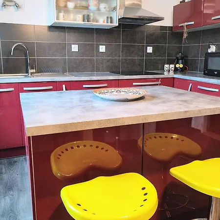 Centre Bourg, Spacieux Duplex Classe 3 Etoiles, Plages A 5 Min Apartment